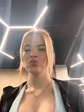 SMELLSEX online show from 11/26/25, 07:14