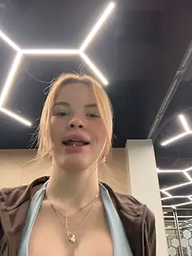 Snapshot of SMELLSEX chatting on 01/13/26, 07:40 SMELLSEX online show from 01/13/26, 07:40