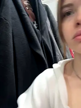 Snapshot of SMELLSEX chatting on 12/21/25, 02:30 SMELLSEX online show from 12/21/25, 02:30