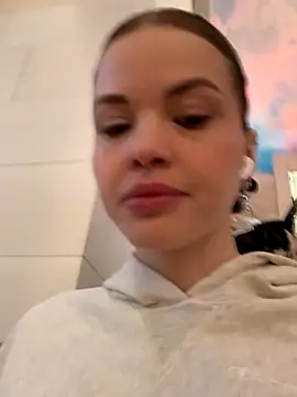 SMELLSEX online show from 11/19/25, 04:51