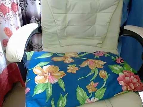 Snapshot of Sexy_Mama_Teresa chatting on 04/07/26, 10:17 Sexy Mama Teresa online show from 04/07/26, 10:17