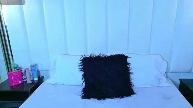 AbbieJoness   online show from 10/06/25, 01:34