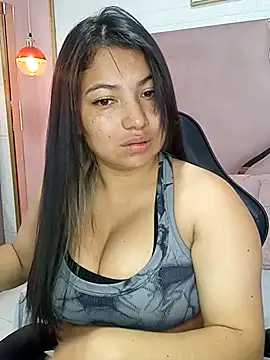 AbbieJoness   online show from 11/21/25, 12:37