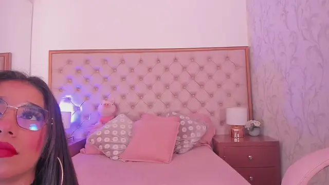 sweetabbey online show from 10/29/25, 02:54