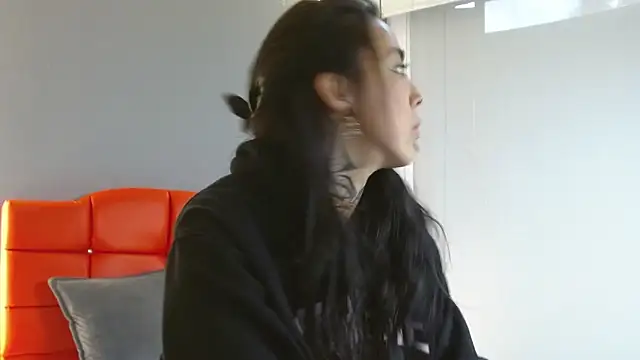 LiaMonroee  online show from 02/11/26, 12:05