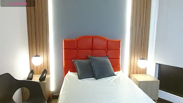 LiaMonroee  online show from 02/12/26, 12:05