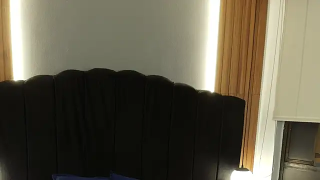 LiaMonroee  online show from 03/23/26, 12:16