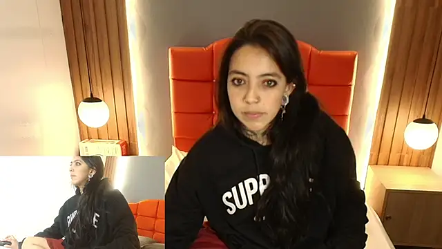 LiaMonroee  online show from 02/24/26, 12:17