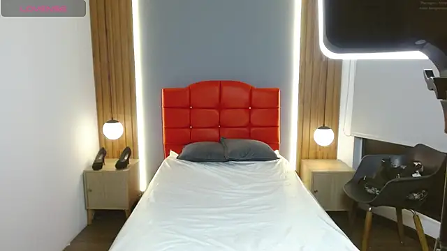 LiaMonroee  online show from 02/13/26, 12:38