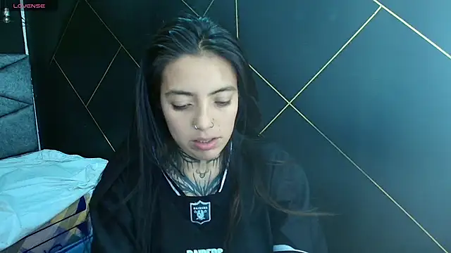 LiaMonroee  online show from 11/11/25, 11:49