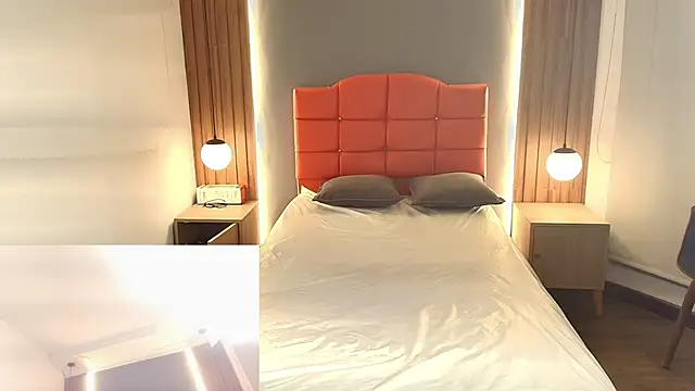 LiaMonroee  online show from 02/25/26, 12:16