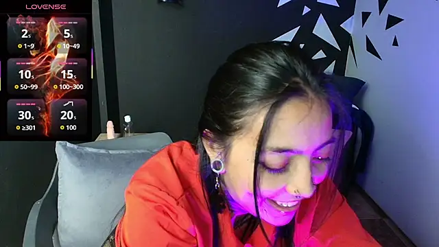 LiaMonroee  online show from 10/20/25, 12:06