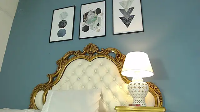 ElaMorris online show from 10/10/25, 11:44