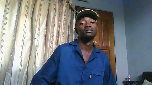 Snapshot of Nykho17 chatting on 11/27/25, 10:48 Nykho17 online show from 11/27/25, 10:48