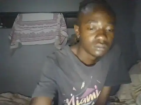 Snapshot of Nykho17 chatting on 10/26/25, 07:25 Nykho17 online show from 10/26/25, 07:25