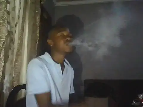 Snapshot of Nykho17 chatting on 10/24/25, 09:36 Nykho17 online show from 10/24/25, 09:36