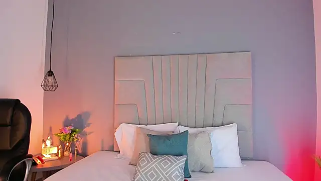 sophie rojas online show from 02/24/26, 04:52