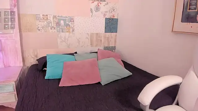 hillary chen online show from 11/12/25, 02:26