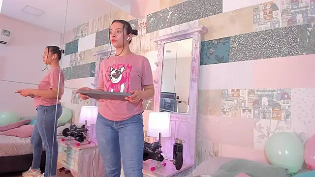 hillary chen online show from 11/14/25, 02:37