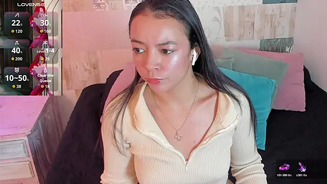 hillary chen online show from 11/06/25, 03:21