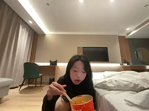 jingjing005 online show from 03/12/26, 11:03