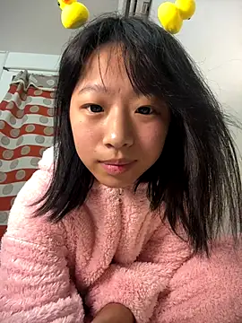 jingjing005 online show from 12/02/25, 11:45