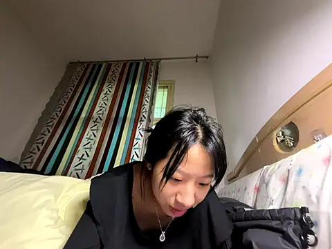 jingjing005 online show from 11/11/25, 09:26