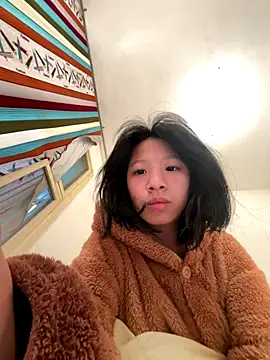 jingjing005 online show from 11/27/25, 09:21