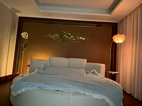 yuer2563 online show from 11/01/25, 02:55