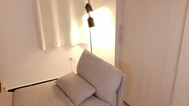 seductivelvet online show from 04/17/26, 02:58