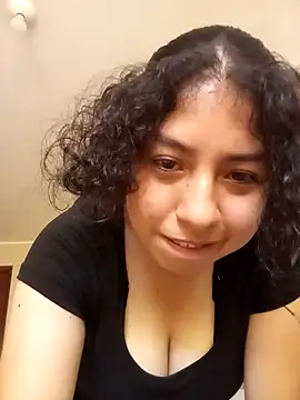 Snapshot of Syndel23 chatting on 02/20/26, 12:51 Syndel23 online show from 02/20/26, 12:51