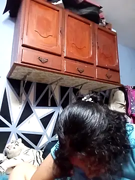 Snapshot of Syndel23 chatting on 02/08/26, 12:52 Syndel23 online show from 02/08/26, 12:52