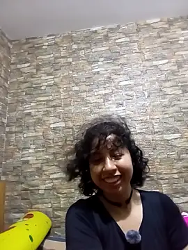 Snapshot of Syndel23 chatting on 03/01/26, 01:38 Syndel23 online show from 03/01/26, 01:38