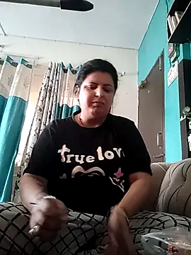 Snapshot of Jann_Riya333 chatting on 09/10/25, 02:54 Jann Riya333 online show from 09/10/25, 02:54