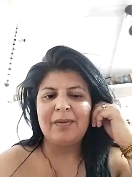 Snapshot of Jann_Riya333 chatting on 04/16/26, 03:24 Jann Riya333 online show from 04/16/26, 03:24