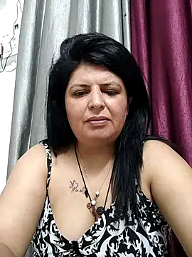Snapshot of Jann_Riya333 chatting on 06/22/26, 01:22 Jann Riya333 online show from 06/22/26, 01:22