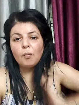 Snapshot of Jann_Riya333 chatting on 06/30/26, 06:57 Jann Riya333 online show from 06/30/26, 06:57