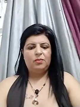 Snapshot of Jann_Riya333 chatting on 05/27/26, 02:35 Jann Riya333 online show from 05/27/26, 02:35