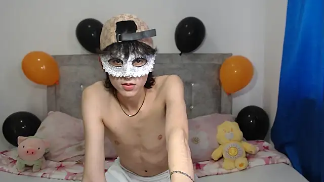 Snapshot of dylann_ross chatting on 10/02/25, 08:23 dylann ross online show from 10/02/25, 08:23