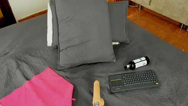 BellaBoobs  online show from 04/16/26, 09:39