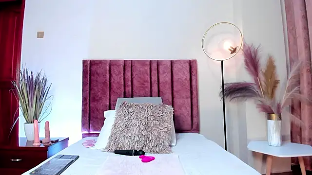 AmaraYasbel online show from 02/26/26, 05:57