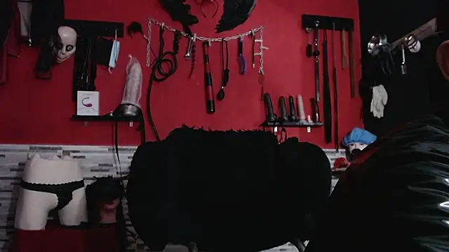 Miss Mirandaa online show from 10/04/25, 01:29