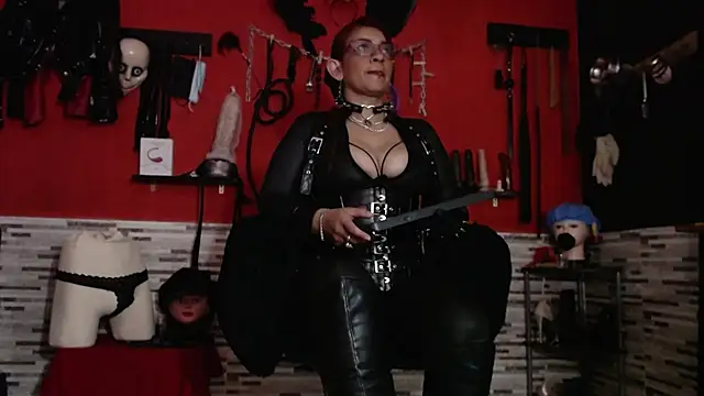 Miss Mirandaa online show from 10/05/25, 09:49