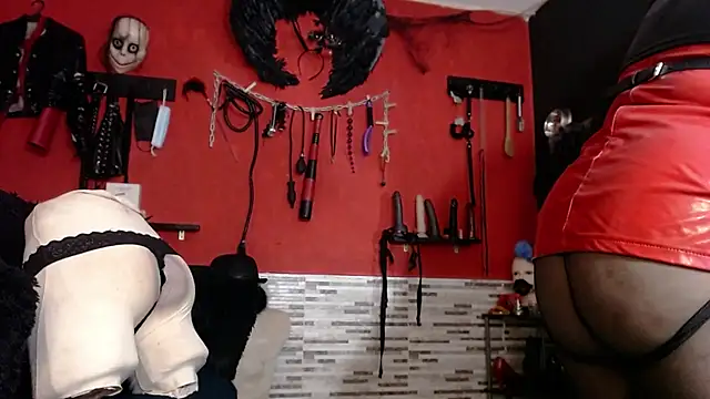 Snapshot of Miss_Mirandaa chatting on 02/28/26, 11:59 Miss Mirandaa online show from 02/28/26, 11:59