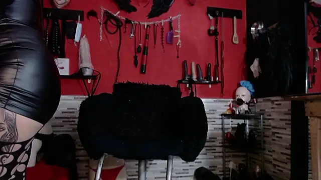 Snapshot of Miss_Mirandaa chatting on 02/24/26, 10:38 Miss Mirandaa online show from 02/24/26, 10:38