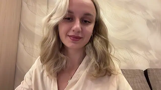 AdeleEverhart online show from 11/29/25, 06:19