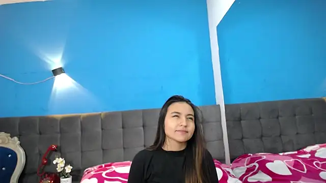 Snapshot of MeggannFoxx chatting on 10/21/25, 02:49 MeggannFoxx online show from 10/21/25, 02:49