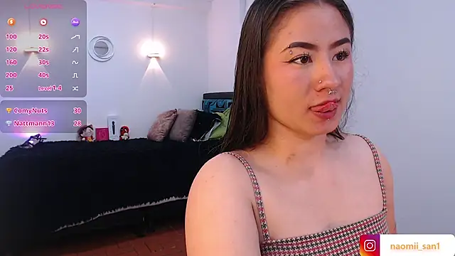 naomii san online show from 09/18/25, 09:40