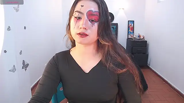 naomii san online show from 10/12/25, 09:27