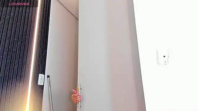 Gabrielaa Miller  online show from 10/04/25, 07:26